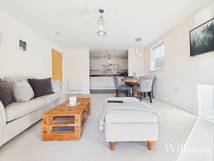 1 Bedroom Flat For Sale In Putman Street, Aylesbury, HP19