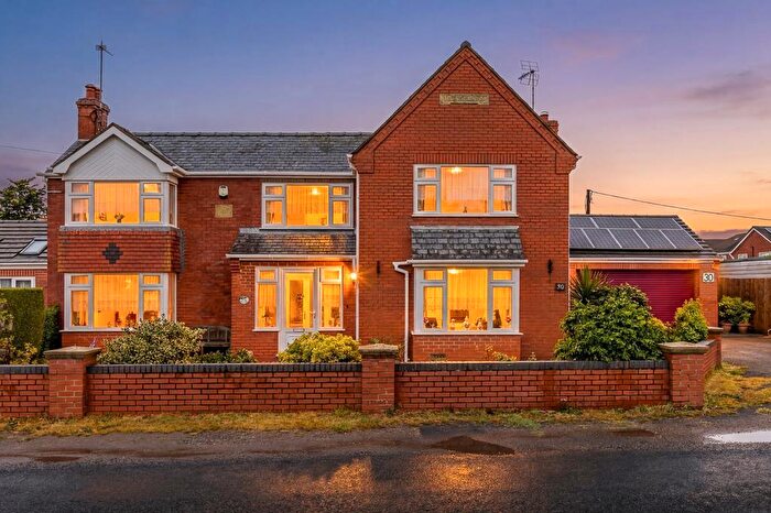 3 Bedroom Detached House For Sale In Austendyke Road, Weston Hills, PE12