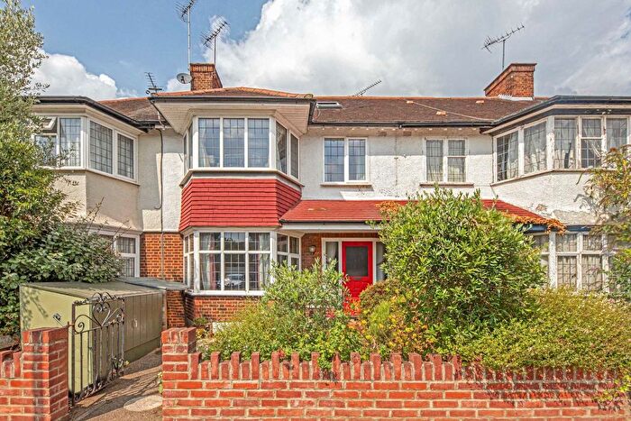 4 Bedroom Property To Rent In Marble Hill Close, St Margarets, TW1