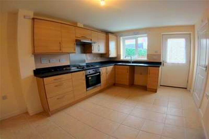 2 Bedroom House To Rent In Yellowmead Road, Plymouth, PL2