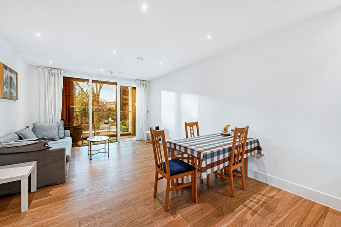 1 Bedroom Flat To Rent In Chiswick High Road, Chiswick, W4