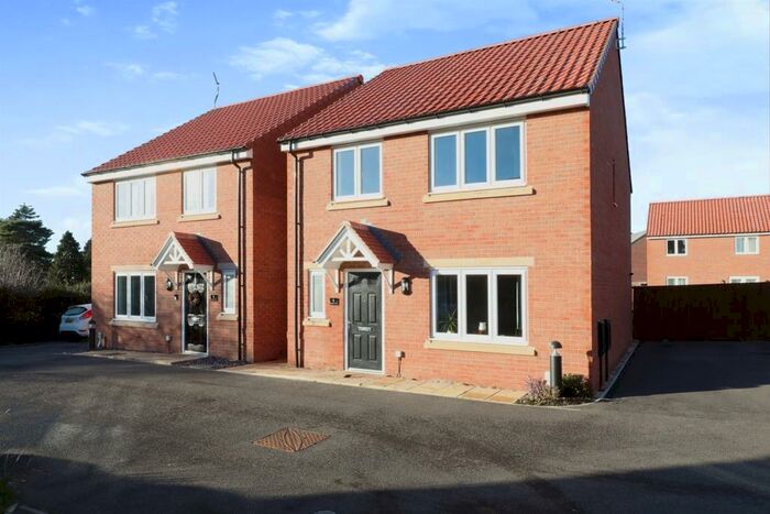 4 Bedroom Detached House For Sale In Woodland Close, Hodthorpe, Worksop, S80