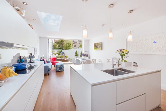 4 Bedroom Terraced House To Rent In Alma Road, Wandsworth, SW18