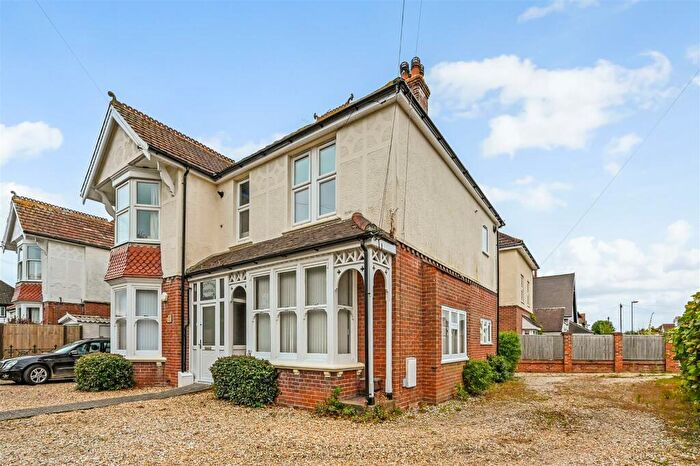 1 Bedroom Apartment To Rent In Nyewood Lane, Bognor Regis, PO21