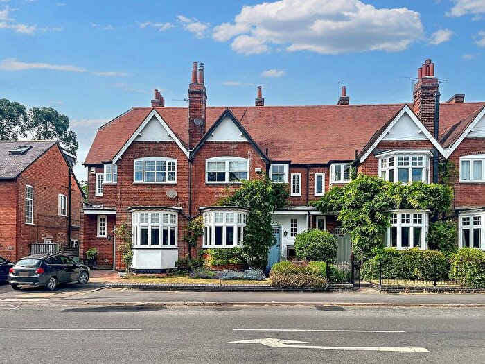 4 Bedroom Terraced House For Sale In Knighton Road, Leicester, LE2