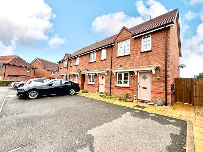 2 Bedroom End Of Terrace House For Sale In Lordswood, Coate, Swindon, SN3