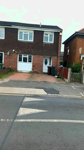 3 Bedroom Terraced House To Rent In Lymington Road, Dagenham, RM8