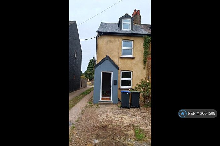 3 Bedroom End Of Terrace House To Rent In Mansion Lane, Iver, SL0