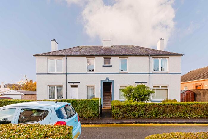 2 Bedroom Flat To Rent In Featherhall Place, Edinburgh, EH12
