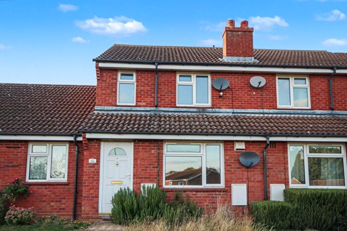 1 Bedroom Terraced House For Sale In Lady Way, Eaton Socon, Cambridgeshire, PE19