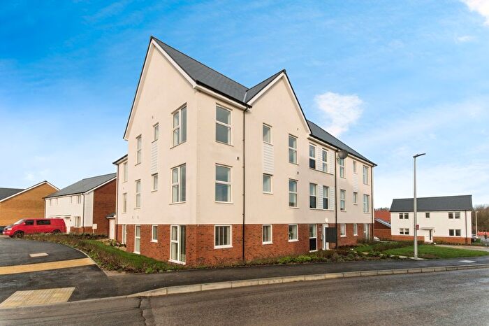 2 Bedroom Flat For Sale In Stunning Two Bed Apartment, Wrestwood Road, Bexhill-On-Sea, East Sussex, TN40