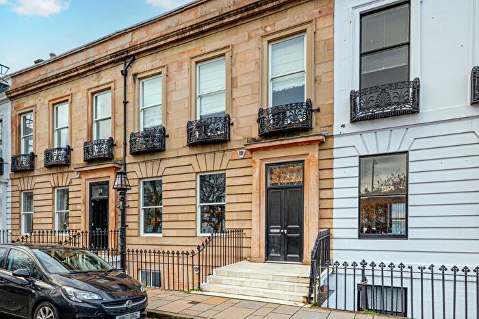 3 Bedroom Apartment For Sale In Newton Place, Park, Glasgow, G3