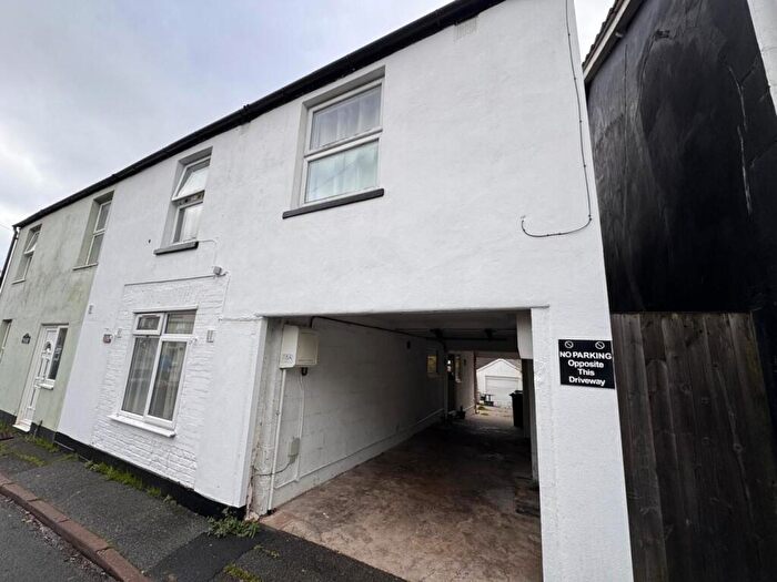 1 Bedroom Flat To Rent In Albert Street, Blandford Forum, DT11