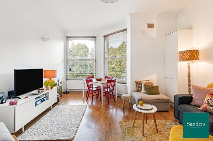 2 Bedroom Flat To Rent In Highbury New Park, Highbury, London, N5