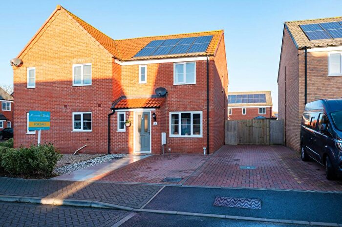 3 Bedroom Semi-Detached House For Sale In Portobello Drive, Martham, NR29