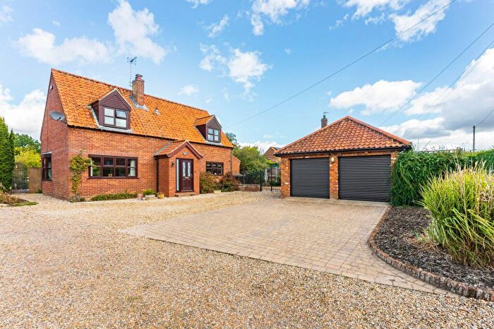 3 Bedroom Detached House For Sale In The Street, Bawdeswell, NR20