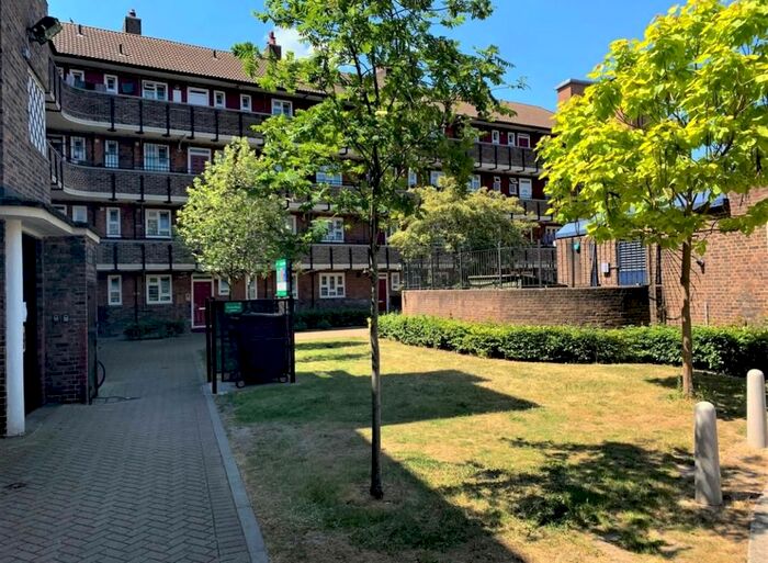 4 Bedroom Flat To Rent In Shandy Street, Stepney Green/Mile End, E1