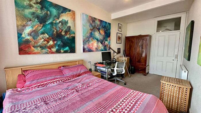 1 Bedroom Flat For Sale In Grand Parade, St. Leonards-On-Sea, TN38
