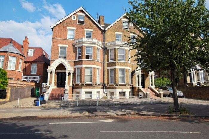 1 Bedroom Flat To Rent In Kew Gardens Road, Kew, Richmond, Surrey, TW9