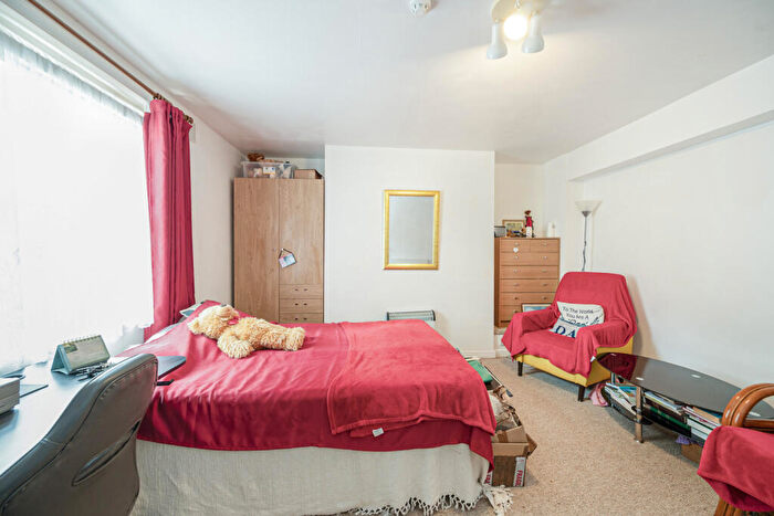 Studio To Rent In Albany Road, PO5
