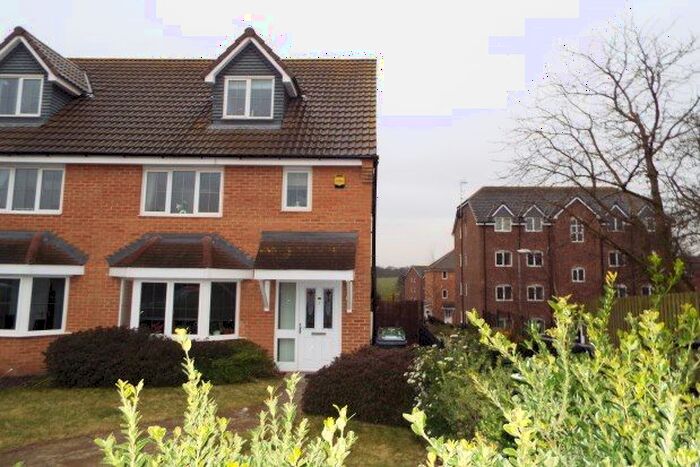3 Bedroom Property To Rent In Sharp House Road, Leeds, LS10
