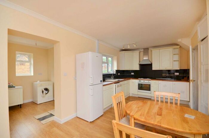 3 Bedroom Terraced House To Rent In Southway, Guildford, GU2