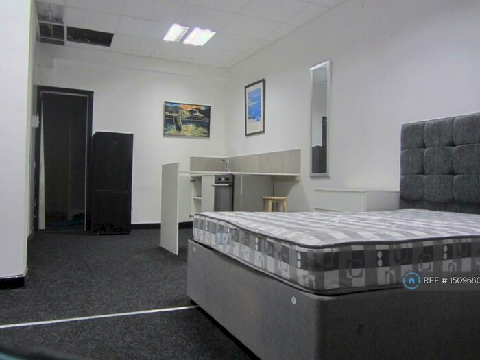 Studio To Rent In Stoke, Stoke, ST4