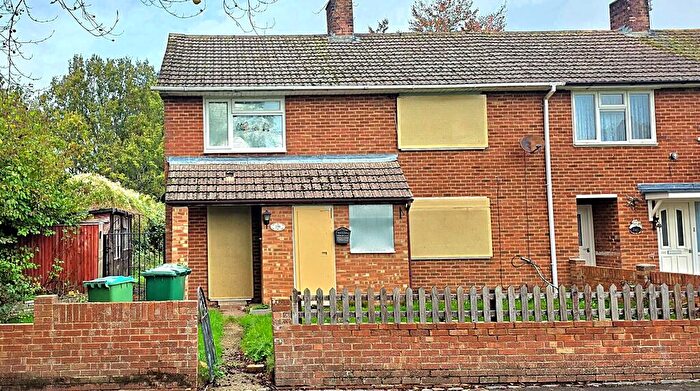 4 Bedroom End Of Terrace House For Sale In Mansel Road West, Southampton, SO16