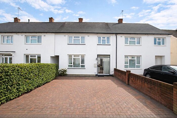 3 Bedroom Property For Sale In Allerton Road, Borehamwood, WD6