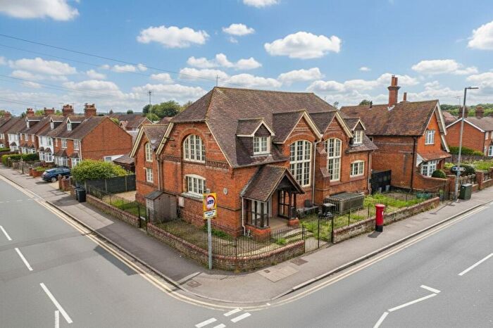 4 Bedroom Terraced House To Rent In Easthampstead Road, Wokingham, Berkshire, RG40