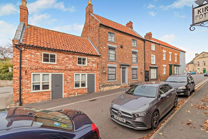 5 Bedroom Terraced House For Sale In High Street, Kirton Lindsey, Gainsborough, DN21