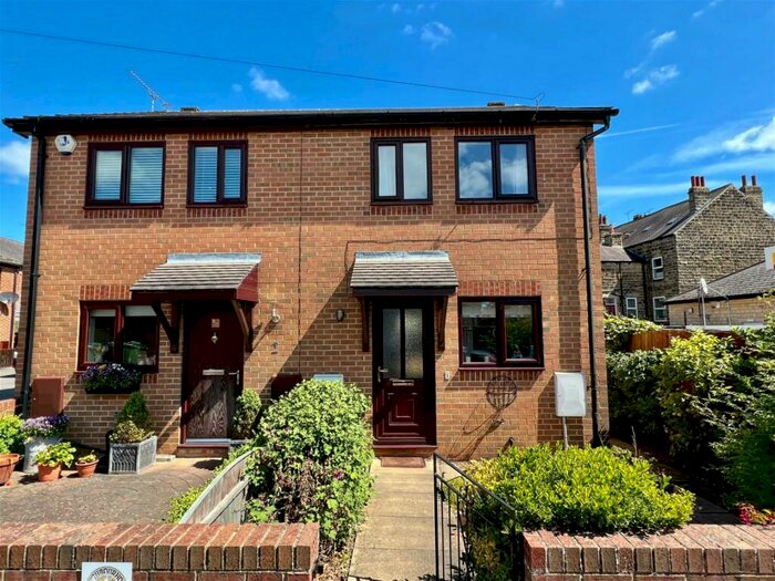 2 Bedroom Semi-Detached House To Rent In Barleyfields Mews, Wetherby, LS22