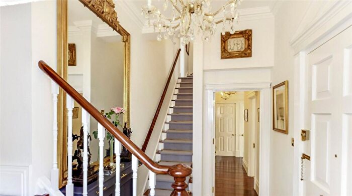 5 Bedroom Detached House For Sale In King Street, Arundel, West Sussex, BN18