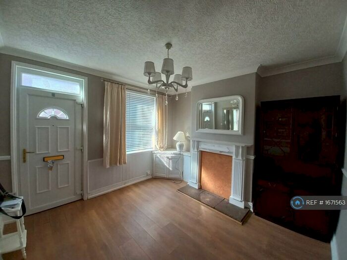 3 Bedroom Terraced House To Rent In Alexandra Road, Grantham, NG31