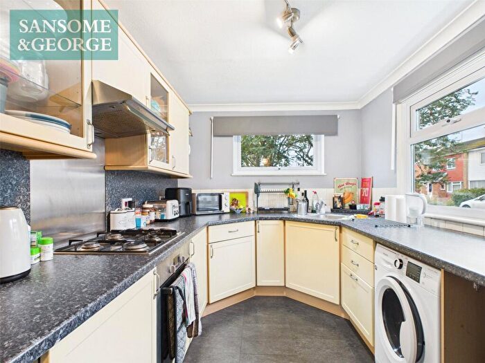 3 Bedroom End Of Terrace House For Sale In Meadow Way, Theale, Reading, Berkshire, RG7