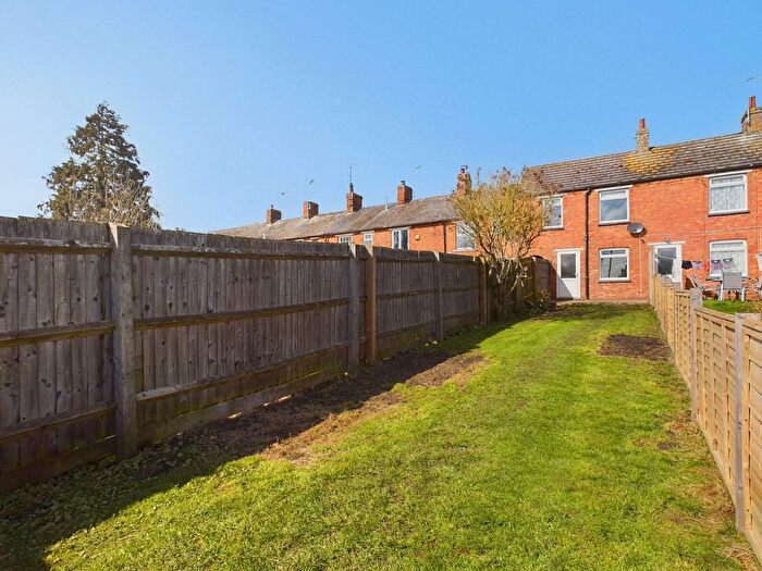 2 Bedroom Cottage For Sale In South Terrace, Greens Norton, NN12