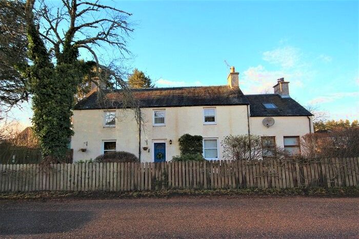 3 Bedroom Detached House For Sale In Broomhill House, Farr, Inverness. IV2