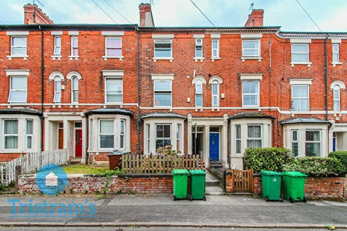 6 Bedroom Terraced House To Rent In Portland Road, Nottingham, NG7