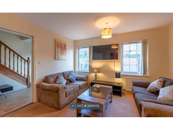 4 Bedroom Terraced House To Rent In Clifton Road, Newcastle Upon Tyne, NE4