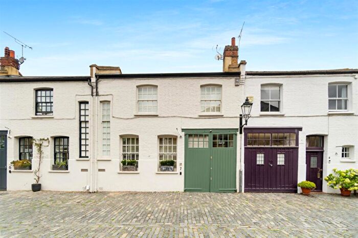 3 Bedroom Mews To Rent In Kersley Mews, SW11