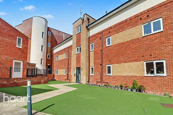1 Bedroom Apartment For Sale In York Street, Luton, LU2
