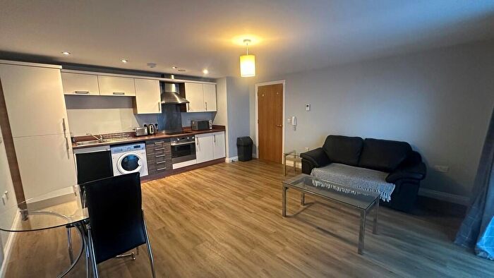 1 Bedroom Apartment To Rent In Belgrade Plaza Apartment, CV1