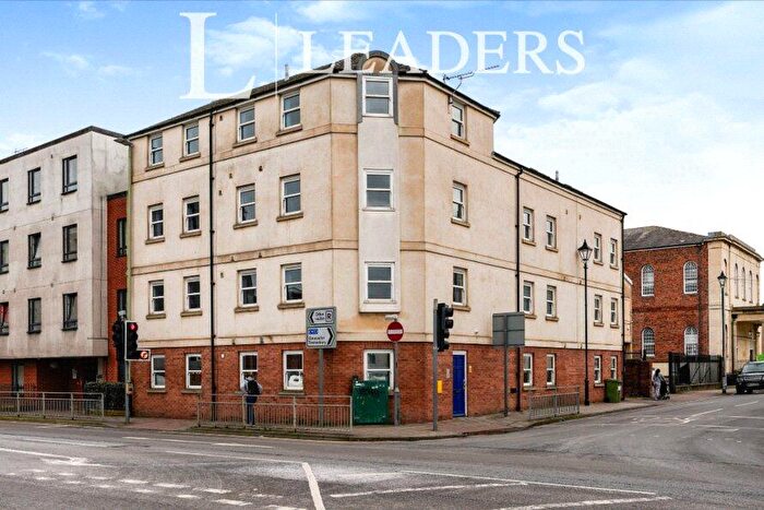 3 Bedroom Flat To Rent In Swindon Road, Cheltenham, Gloucestershire, GL50