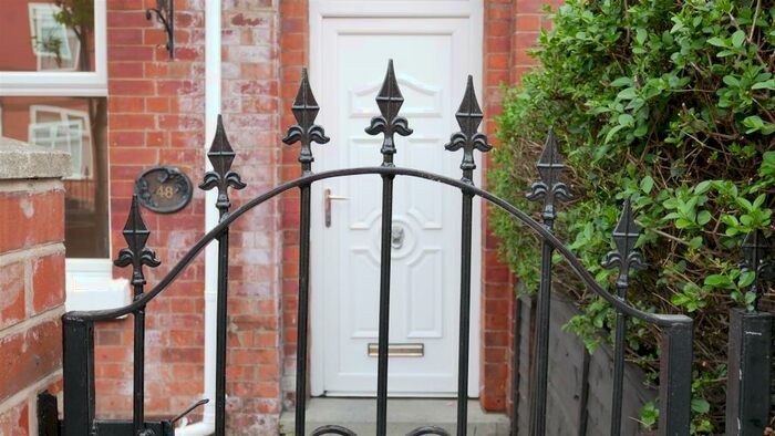 3 Bedroom Terraced House To Rent In Reddish Lane, Manchester, M18