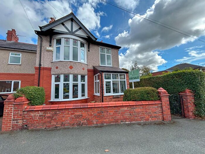 3 Bedroom Detached House For Sale In Osborne Street, Rhosllanerchrugog, LL14