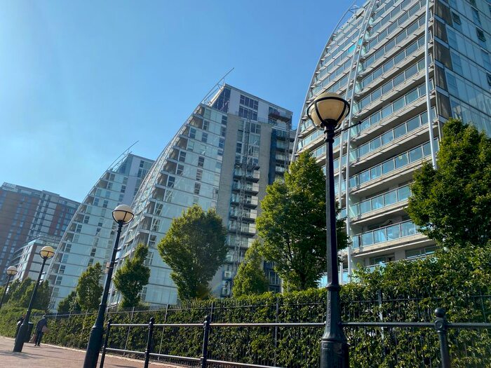 2 Bedroom Flat To Rent In The Quays, Salford, M50