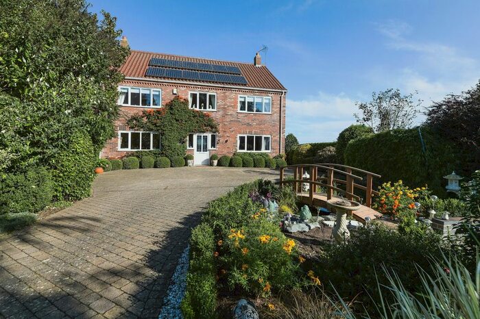 4 Bedroom Detached House For Sale In Mill Road, Wiggenhall St. Germans, King's Lynn, Norfolk, PE34