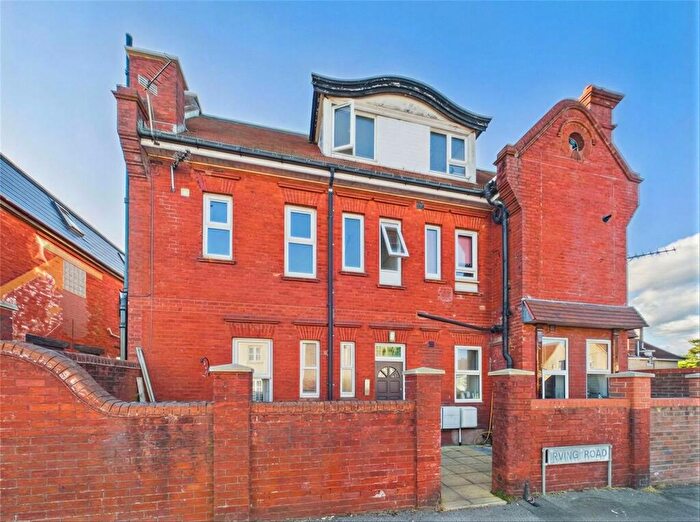 2 Bedroom Apartment For Sale In Irving Road, Bournemouth, Dorset, BH6