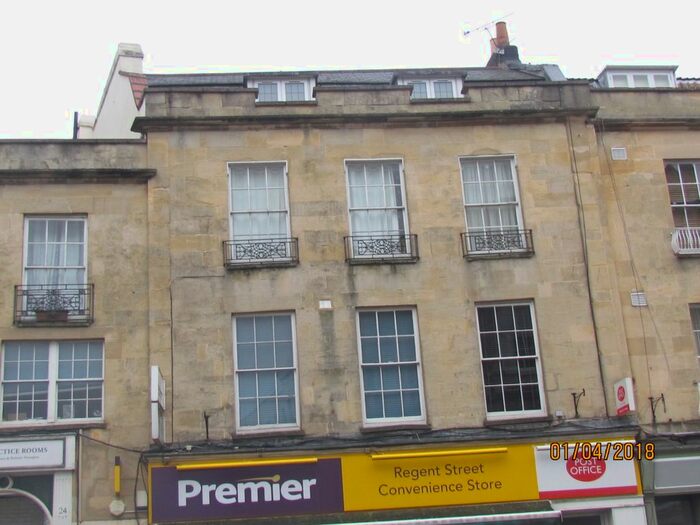 3 Bedroom Flat To Rent In Regent Street, Clifton, Bristol BS8