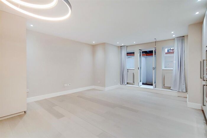 1 Bedroom Flat To Rent In Fitzjohns Avenue, Hampstead, London, NW3